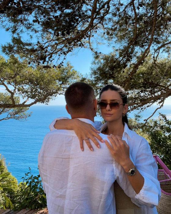 Bucurie mare în familia lui Răzvan Marin! Fotbalistul va deveni tatic de fată!