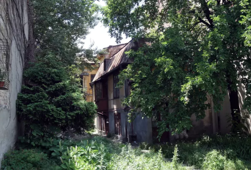 Fosta casă din Piața Romană a lui Mircea Lucescu / sursă foto: social media