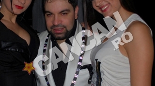 Show total in noaptea de Sfantul Valentin cu Florin Salam si cu modelele Claudiei Musat!