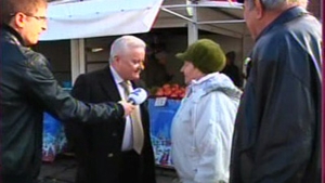 VIDEO Nu aduce anu' ce aduce Columbeanu! Uite ce priza are la alegatori si cum il sustine lumea din tot Bucurestiul pe "primarul Irinel"