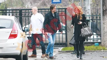 Sandra Stoicescu il trateaza pe Bambi in familie