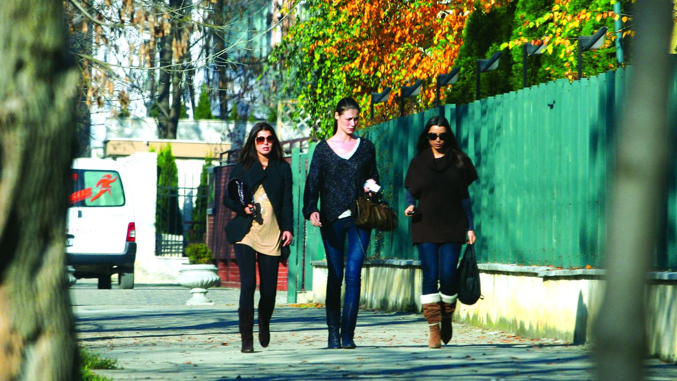 Girl's night out. Lili Sandu, Ileana Lazariuc si Elena Baguci au refacut vechea gasca si s-au distrat impreuna in Romania