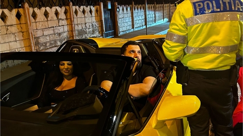 Tzancă Uraganu a făcut show în plină razie! “Eee, aaa, văd mai bine lumea” VIDEO