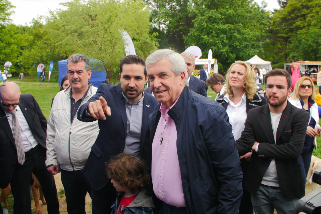 A început Euro PetFest, festivalul dedicat animalelor! Călin Popescu Tăriceanu, printre primii invitați