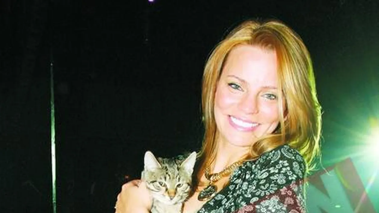 Pisica este noua feblete a Marianei Rosca