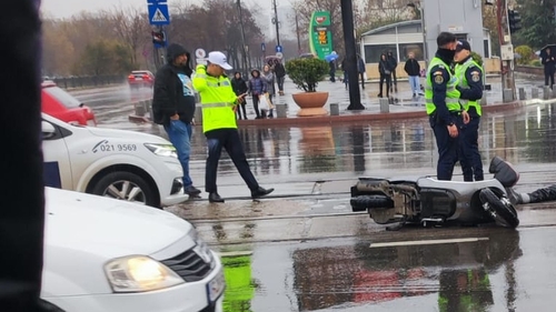 Muncitor nepalez, în stare gravă după un accident în centrul Capitalei! Ambulanța a venit la fața locului după 40 de minute