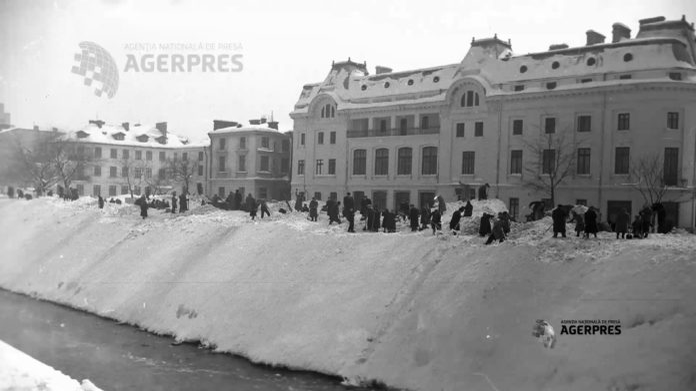 Cel mai mare viscol din istoria României. Zăpada a avut câţiva metri în Capitală