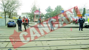 Interlopii ii demit pe capii Politiei Craiova