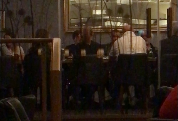 Philipp şi Flavio Briatore s-au distrat pe cinste în România, alături de un grup de fete de top!