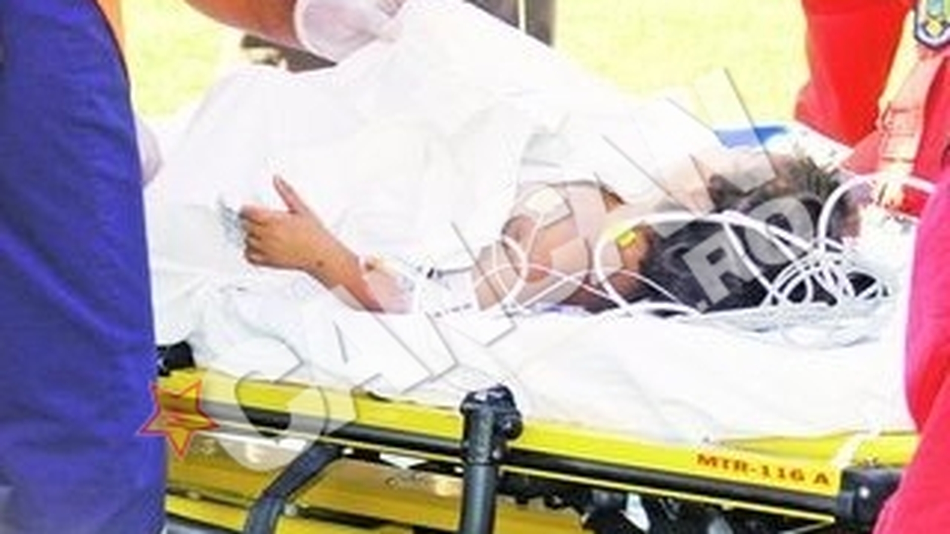 O fetita de cinci ani, din Targu Jiu, a ramas fara mana dreapta in timp ce se juca la un aparat electrocasnic montat in curte. Mutilata de masina de tocat carne