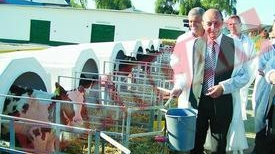 "De dusmani te poti apara, de propriul tau frate, nu"