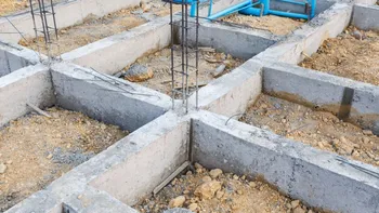 Reguli pentru construcția unei case pe limita de proprietate. Ce trebuie să știi