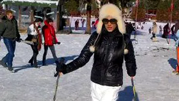 Enacheasca a dat fotbalul pe schi! Uite-o pe partie