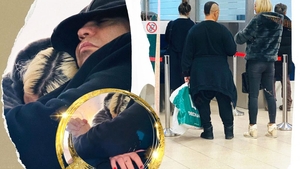 A fost fotografiat cu amanta pe aeroport, iar ”proba adulterului” poate ajunge la dosarul de divorț!