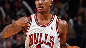 Derrick Rose este cel mai bun jucator din NBA la 22 de ani