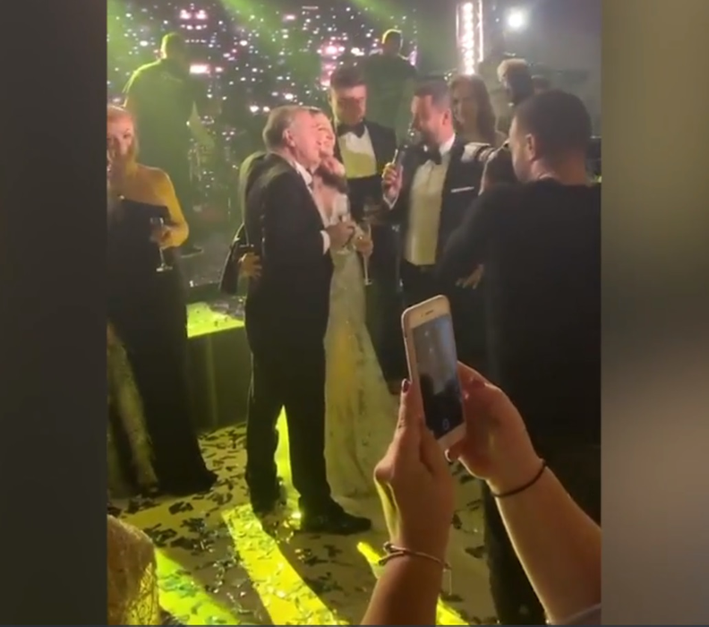 Luminița și Gigi Becali au plâns în noaptea nunții fiicei lor. Gestul făcut de Theodora în fața invitaților