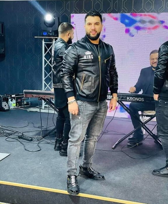 FOTO| Cum arăta Tzancă Uraganul înainte să devină celebru! Manelistul se prezenta sub un alt nume