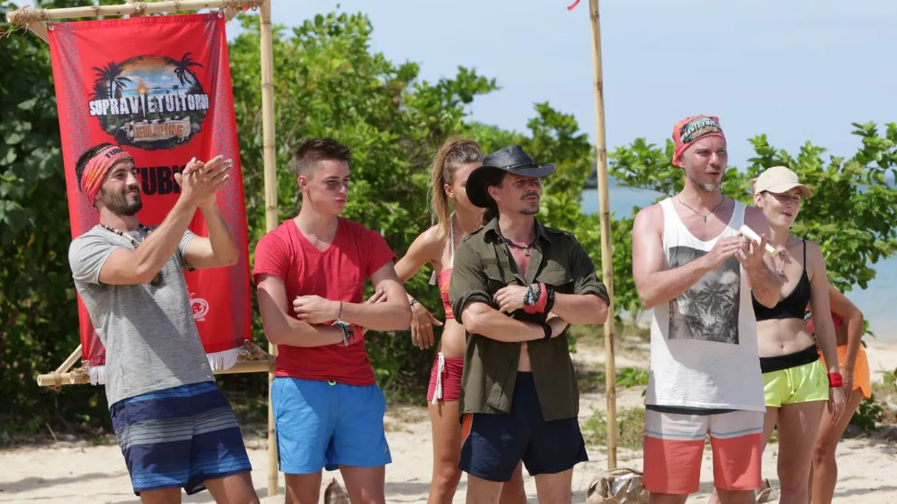 S-a întâmplat în prima noapte petrecută în sălbăticie la „Supravieţuitorul“. Doi concurenţi se ţineau în braţe pe întuneric şi...