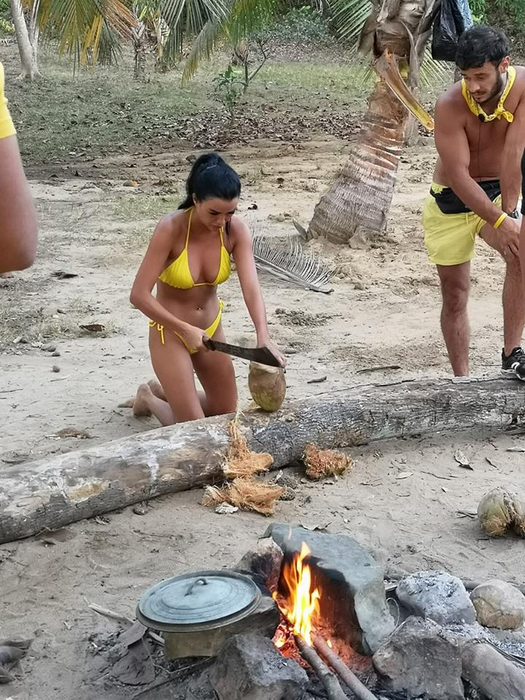 Cele mai sexy poze cu Daniela Crudu de la „Ultimul Trib”! Cruduța a arătat TOT la show-ul de la Antena 1