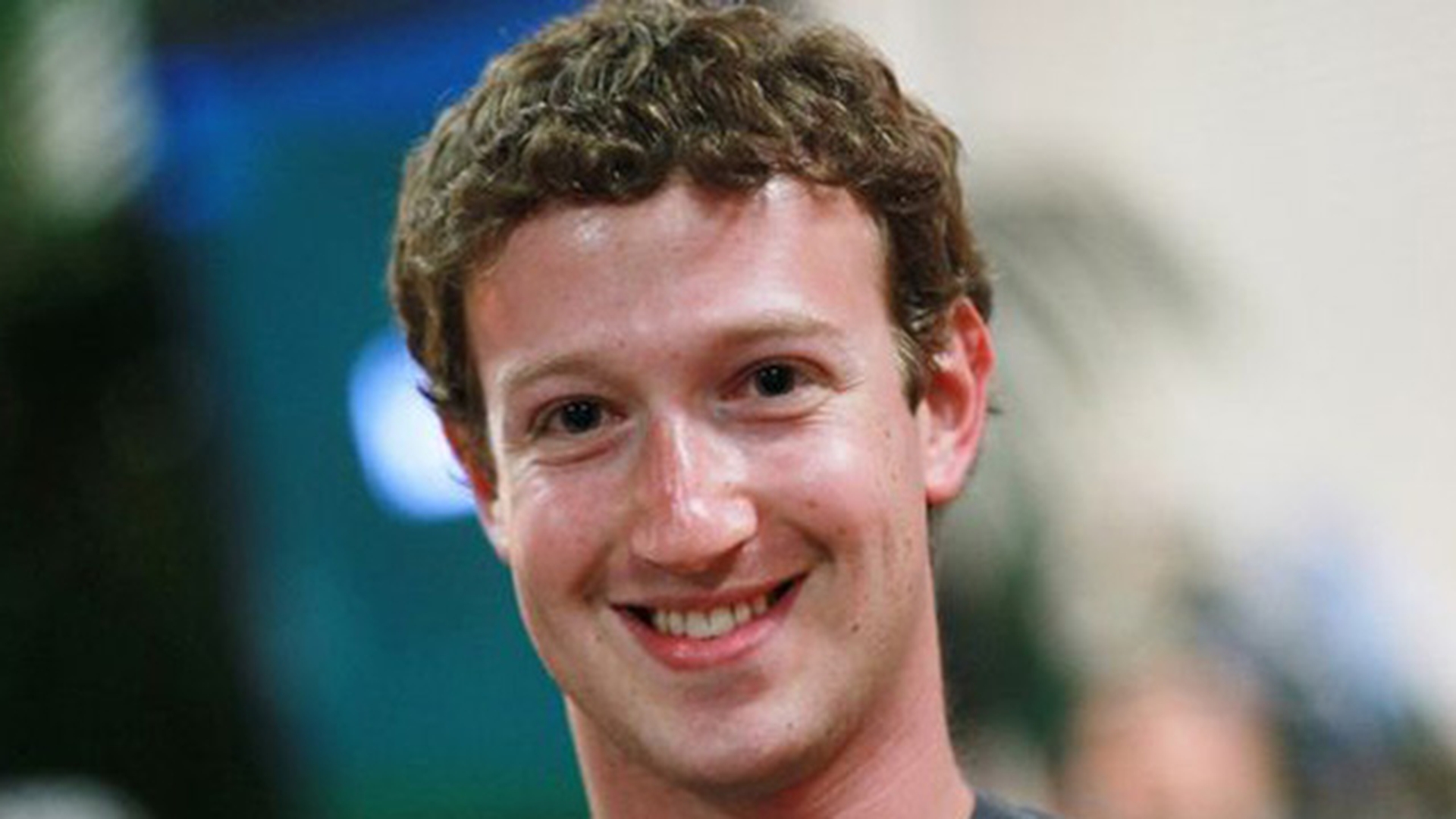 Facebook: Zuckerberg a primit anul trecut un salariu simbolic de 1 dolar