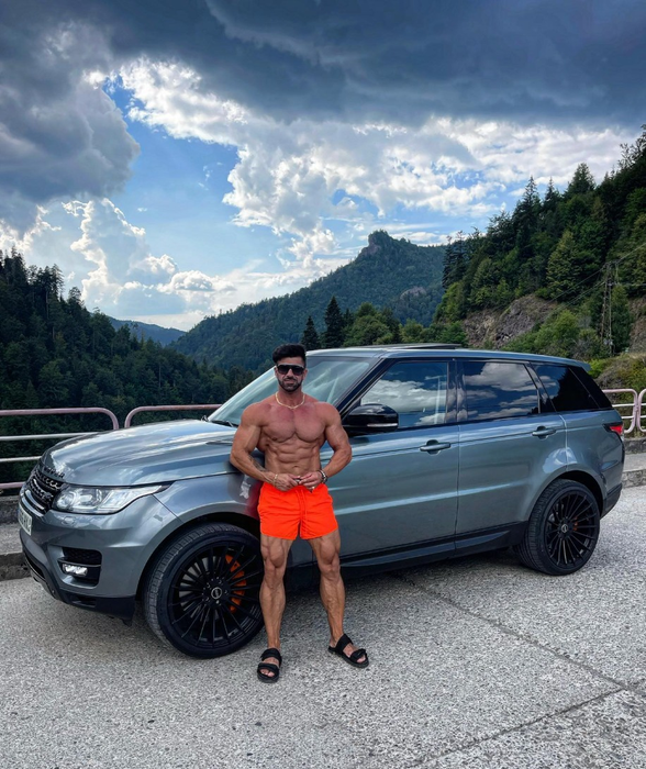 Ce mașină conduce ”regele fitnessului”, Nicolae Lupșor? Se laudă cu un garaj mega luxos