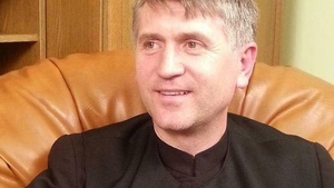 Tânărul pe care preotul CRISTIAN POMOHACI l-ar fi agresat intim în urmă cu cinci ani a rupt tăcerea: „Am vrut să îl lovesc“