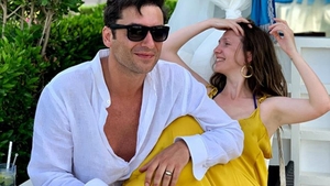 Cum se relaxează Adela Popescu și Radu Vâlcan în vacanță: „Și? Zici că dorm ăștia mici?”