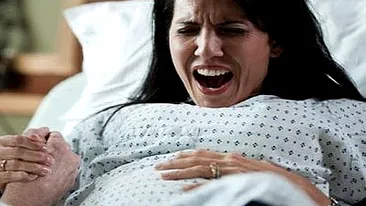 Imagini cutremurătoare pe holul unui spital! Ce s-a intâmplat cu o gravidă, după ce medicii nu au ajutat-o să nască