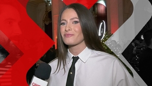 Ce va face Raluka în timp ce va fi difuzată la PRO TV de Revelion? E coprezentatoarea lui Bartoș: “Aoleu, cum ai vorbit, ca o bolovancă!”