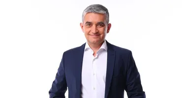 Cine e Vlad Oprea, primarul care și-a cumpărat un castel în Franța? Clădirea nu este inclusă pe declarația de avere