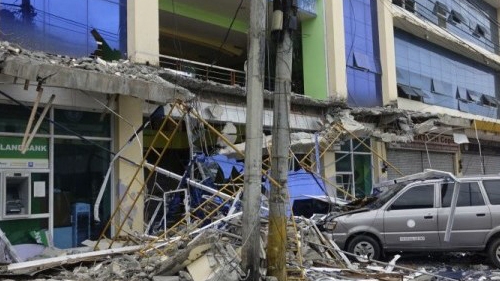 Haos în Filipine, după un cutremur cu magnitudinea 6,7 pe Richter! 6 persoane au murit, iar 108 au fost rănite