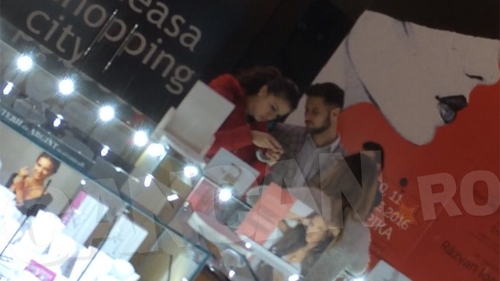 Tomiţă de la "Insula iubirii" e pe cale să se însoare. Ea este iubita oficială, pe care până acum a ţinut-o ascunsă!