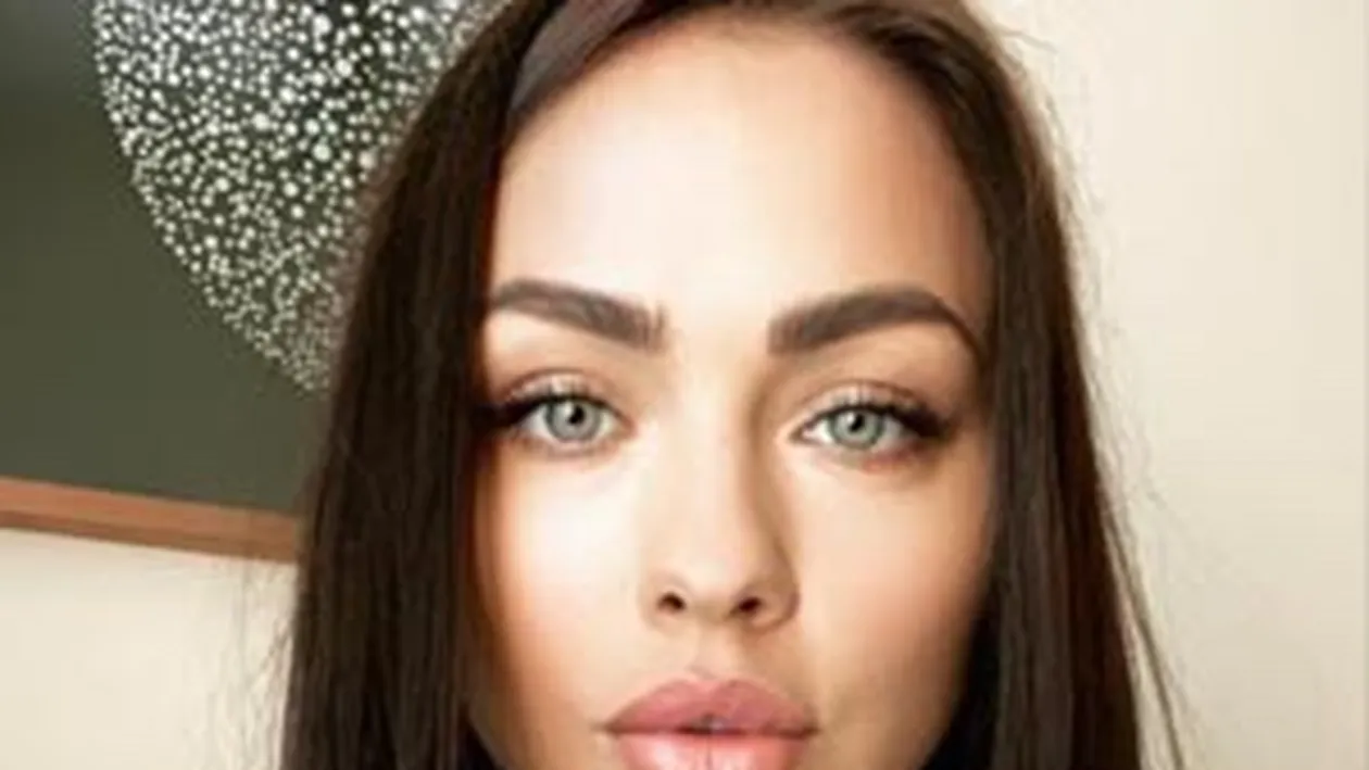 Cum au rămas părinţii Corinei Caciuc, iubita lui Laurenţiu Reghecampf, fără căsuţa din Botoşani