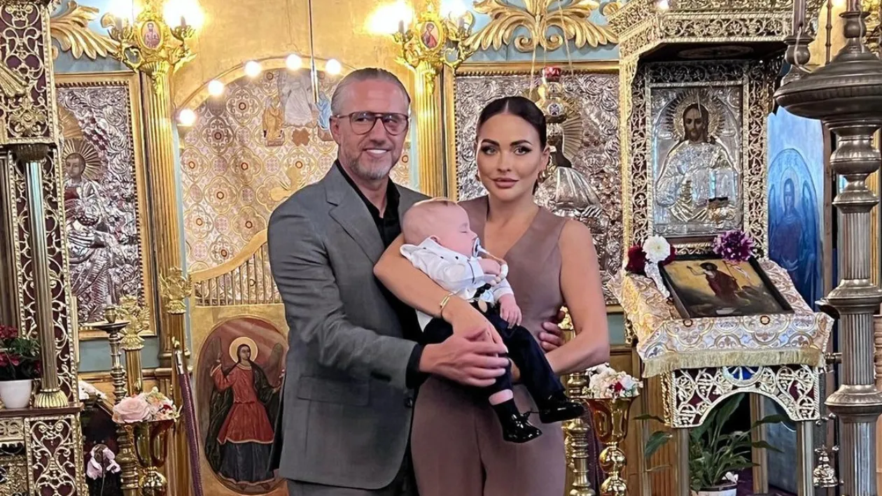 Marea iubire a Corinei Caciuc, soția lui Laurențiu Reghecampf, e de nerecunoscut! Cât de mult a crescut băiețelul celor doi