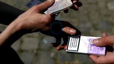 Infracțiunile ”obișnuite” nu se opresc nici în stare de urgență! Un bărbat a fost prins în timp ce vindea țigări de contrabandă pe stradă