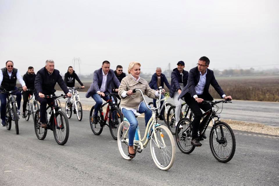Soțul Vioricăi Dăncilă are un salariu mai mare decât șefa PSD. I-a dăruit un ceas de 20.000 de euro și dețin împreună 4 case