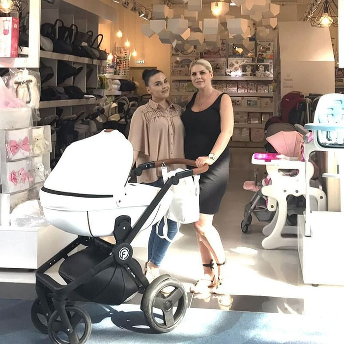 Adina de la Heaven a născut și a publicat prima poză cu bebelușul! A dezvăluit numele neobișnuit pe care l-a ales pentru fetița ei