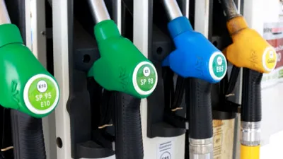 Benzina și motorina au înregistrat scăderi de preț uriașe într-o singură zi