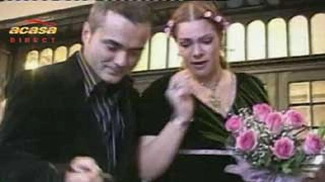 Tatal fetitei Marijuanei se ocupa de copil! Ii construieste o casa!