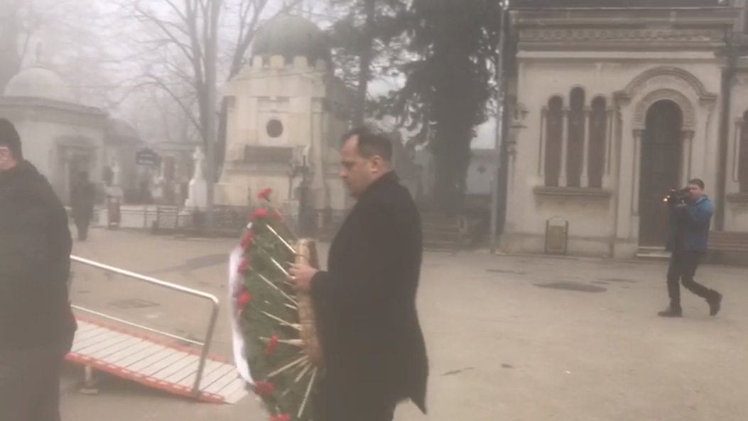 Emoționant! Mesajul scris de Șerban Huidu pe coroana cu flori adusă la căpătâiul Cristinei Țopescu