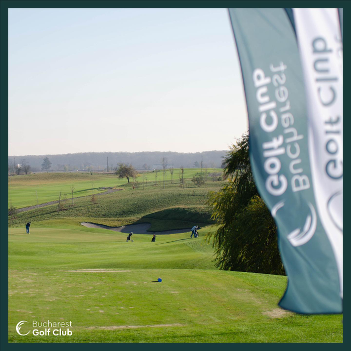 Și în România, golful prinde aripi. BUCHAREST.GOLF este unul dintre cluburile unde pasionații de golf își pot urma visul