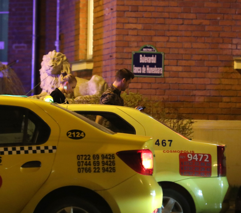 Bogdan Vlădău şi Gina au plecat la ora două dimineaţa din Loft.
