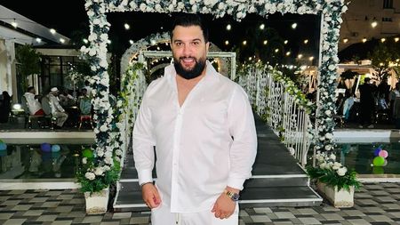 Lambada, surpriză uriașă pentru Tzancă Uraganu de ziua lui de naștere. S-a întâmplat la Berăria H, în fața a mii de fani: „La mulți ani, bărbatul meu!”