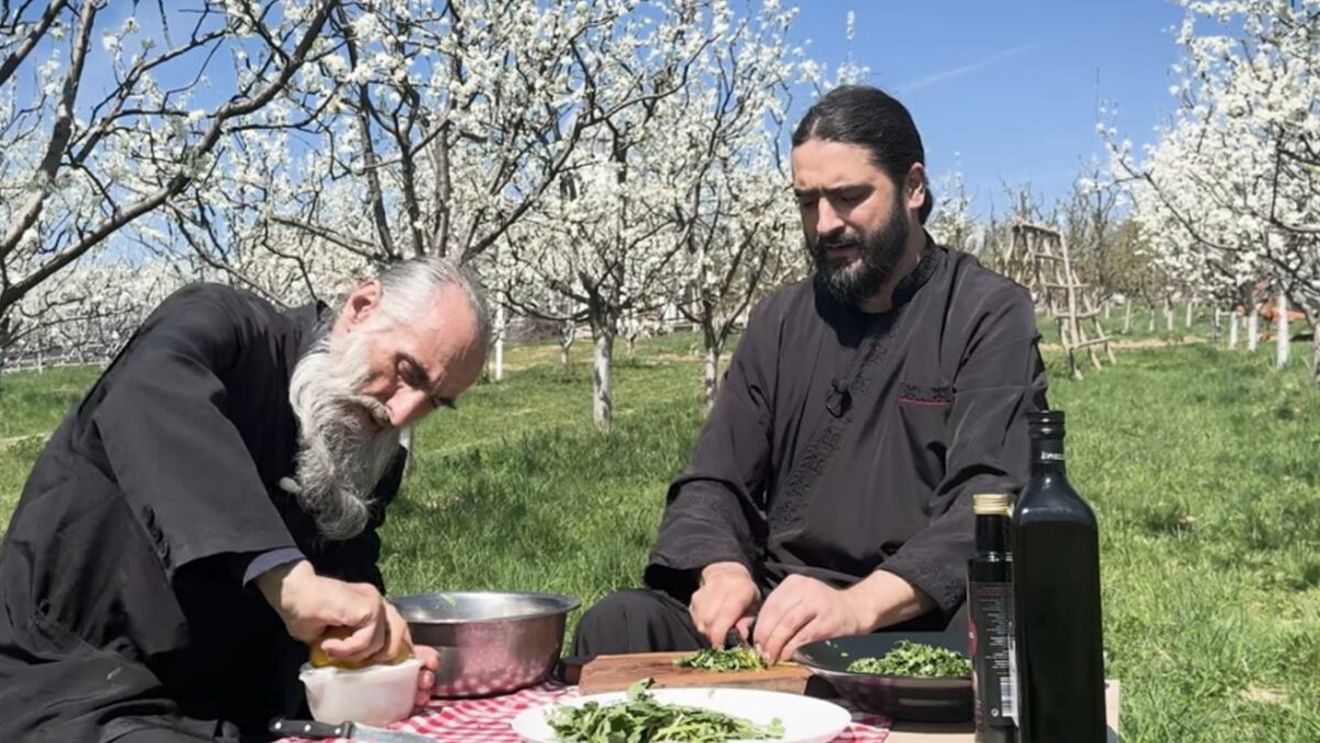 Fratele Daniel ne învață salata de păpădie ca la mânăstire. Leacul simplu care curăță trupul după mesele bogate din iarnă