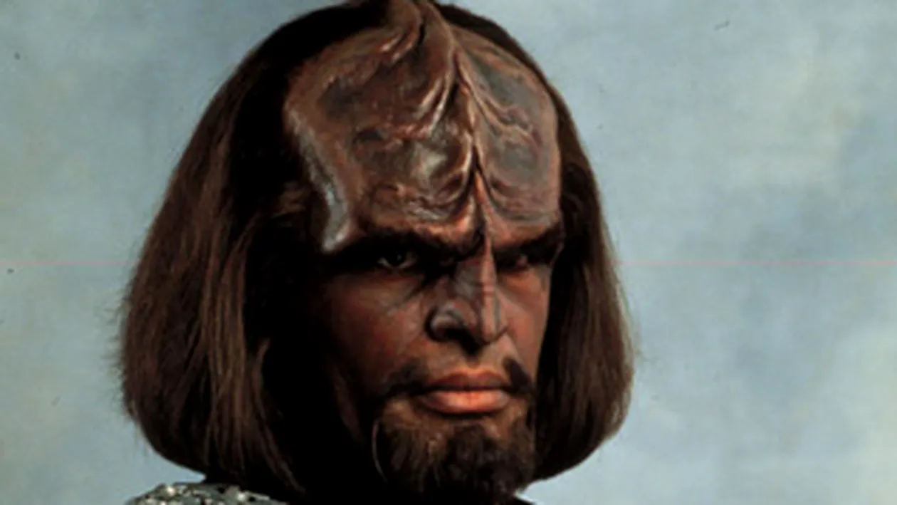 L-ai recunoaste pe locotenentul Worf din Star Trek fara machiaj?