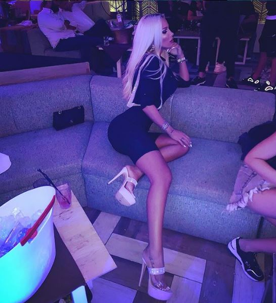 Loredana Chivu tună și fulgeră după ce a apărut cu organul genital… la vedere. Ce spune blondina despre filmări: „După șase ani de zile mi se pare foarte ciudat să apară…”