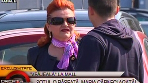 VIDEO De ziua ei, Maria Carneci a flirtat cu un tanar in parcarea unui mall, la doi pasi de sotul ei: "Deci vrei perversitati de-astea?"