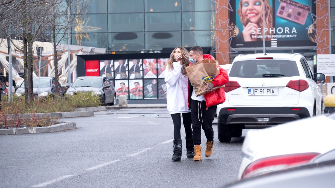 Cancan a publican primele imagini cu noul iubit al Otnielei