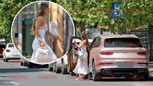 A venit BOMBĂ din vacanță! Bianca Drăgușanu s-a etalat în toată splendoarea! O mai recunoști?