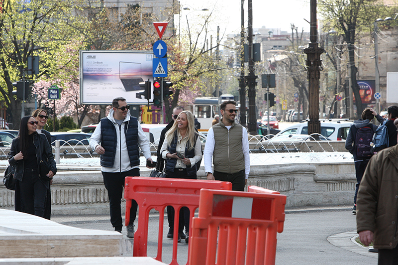Nikos se simte foarte bine în capitala țării noastre